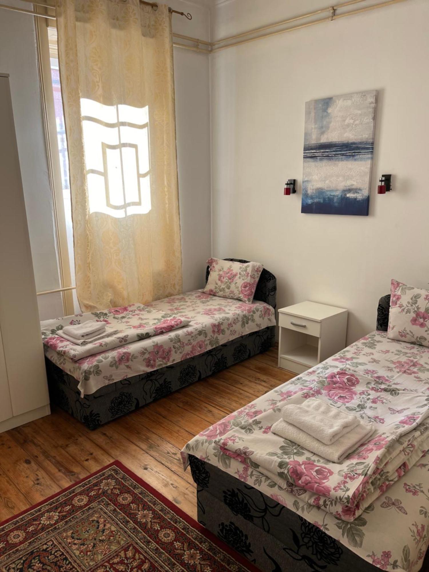 Sobe Sa Sopstvenim Kupatilom Private Rooms Bathroom In Center Novi Sad Exterior foto