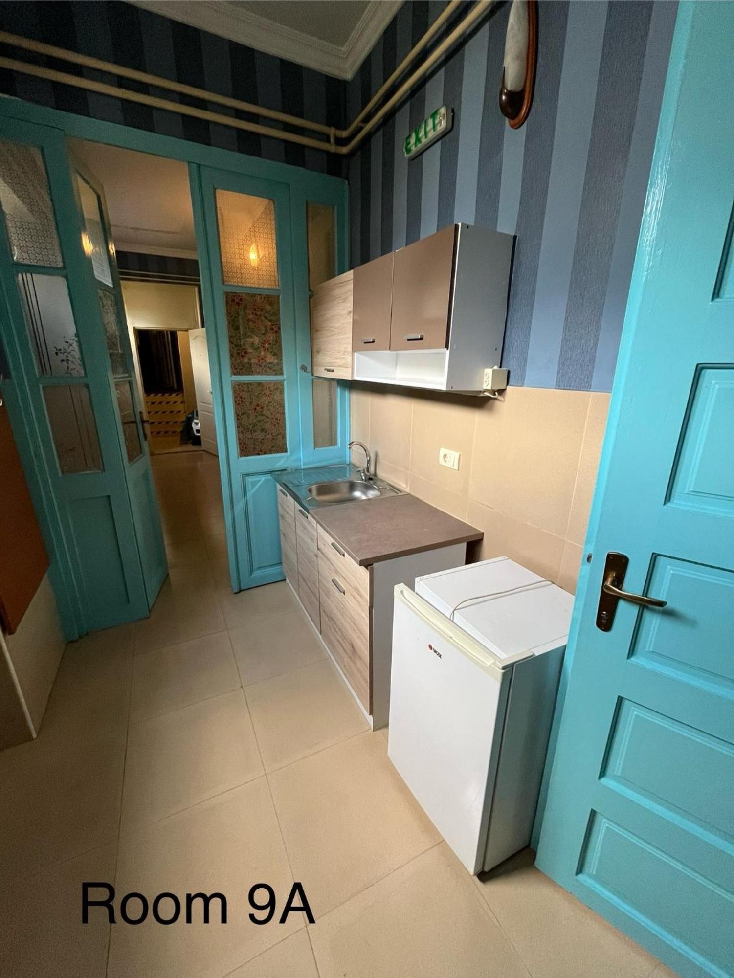 Sobe Sa Sopstvenim Kupatilom Private Rooms Bathroom In Center Novi Sad Exterior foto